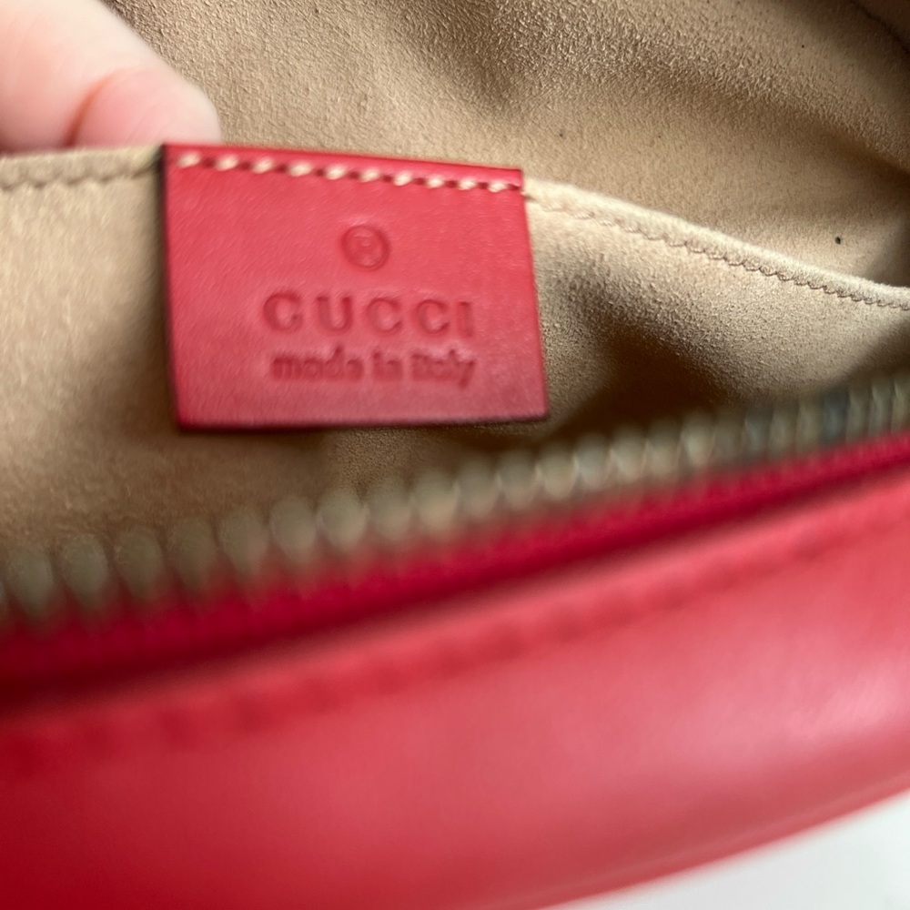 Gucci Red Marmont Belt Bag - Picture 4 of 9